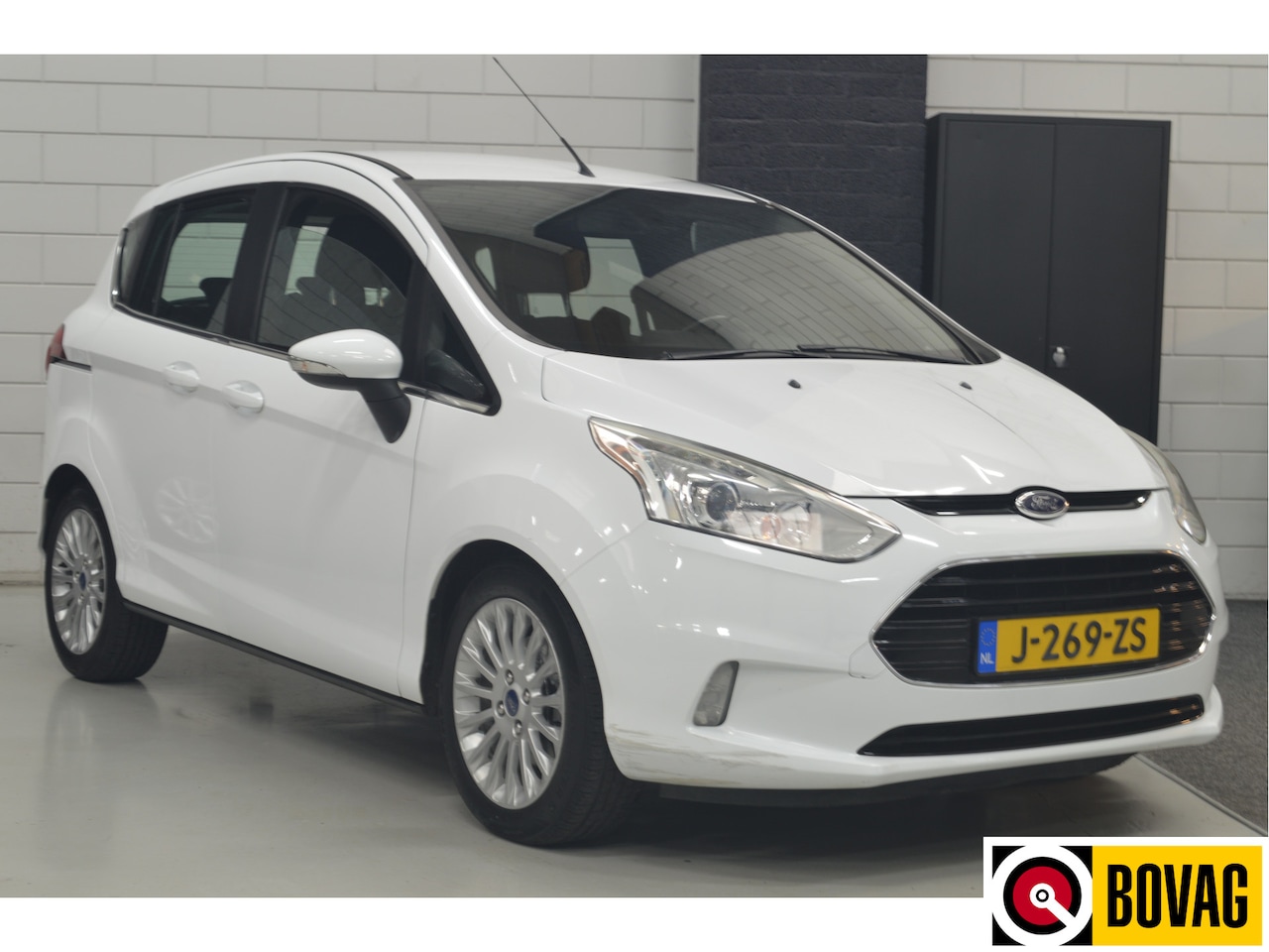 Ford B-Max - 1.6 TI-VCT Titanium // AUTOMAAT // CLIMA // CRUISE // TREKHAAK // - AutoWereld.nl