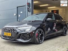 Audi RS3 - Sportback 2.5 TFSI RS3 / Pano / B&O / Matrix LED / Dealer onderhouden / Full options / HUD