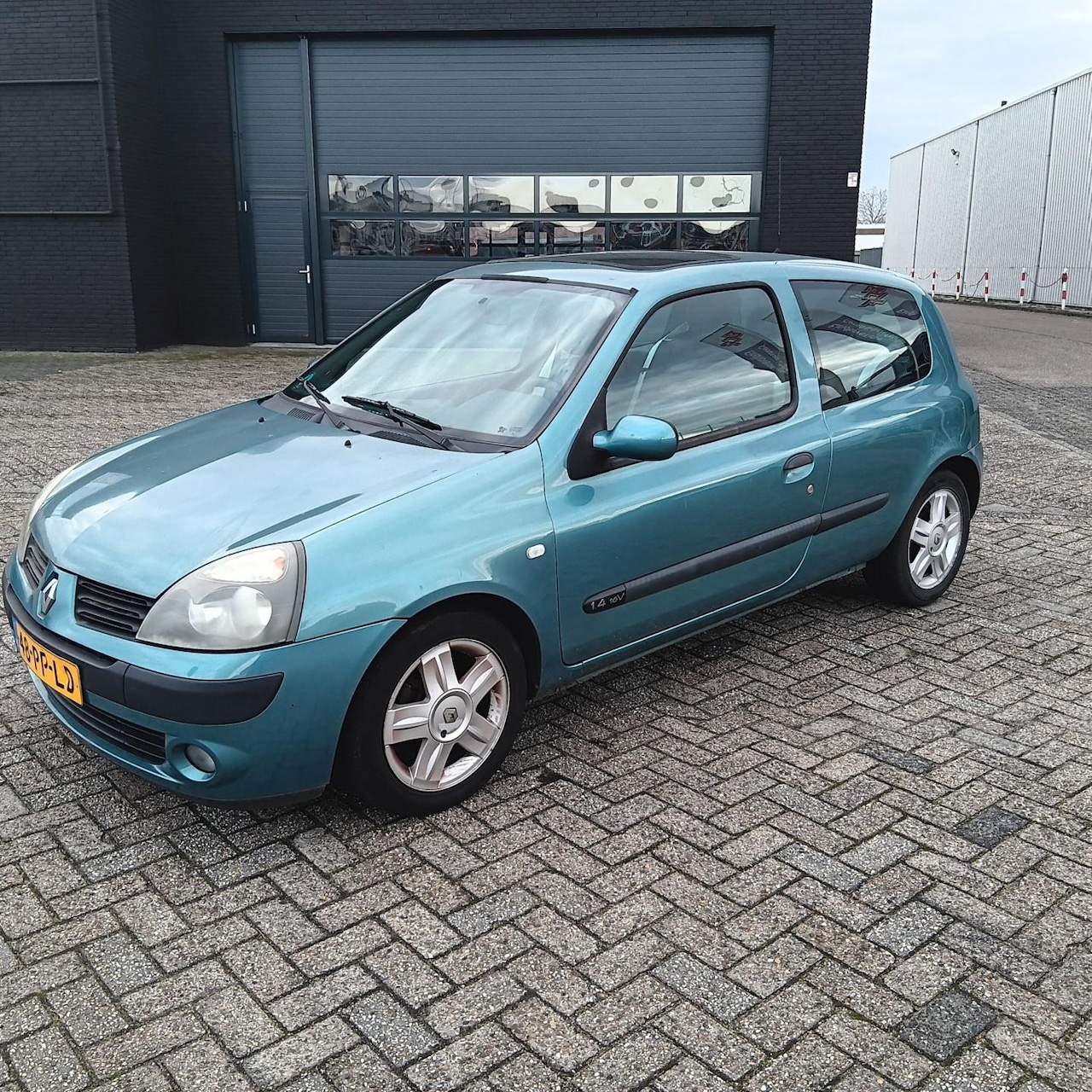 Renault Clio - 1.4-16V Dynamique Luxe 1.4-16V Dynamique Luxe - AutoWereld.nl