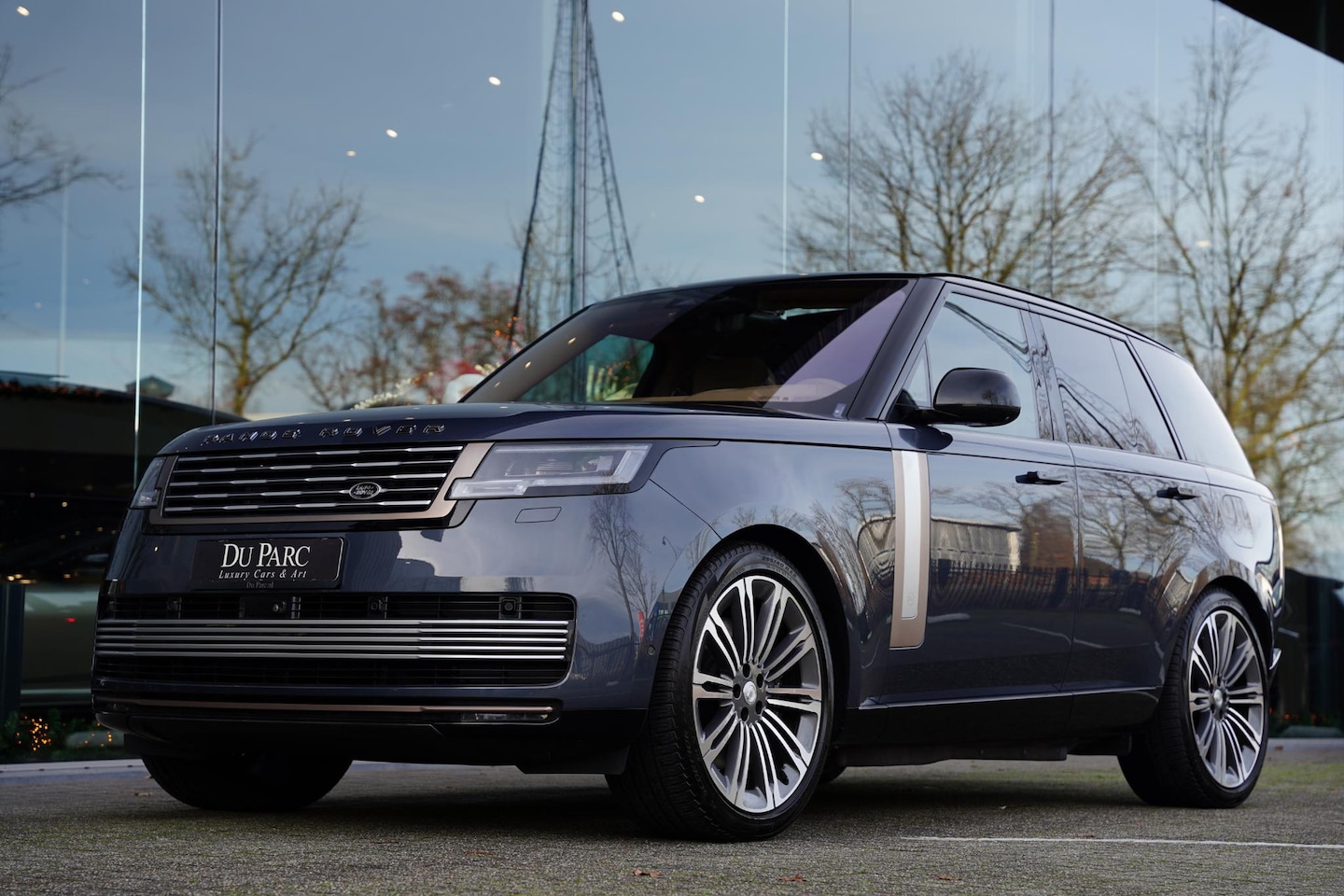 Land Rover Range Rover - P 510 E SV NL-Auto | Bespoke Interieur | Rear Seat Entertainment - AutoWereld.nl