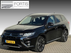 Mitsubishi Outlander - 2.0 PHEV Executive Edition NL AUTO | CAMERA | TREKHAAK | NAVI |