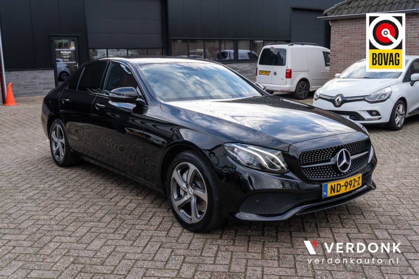 Mercedes-Benz E-klasse - 350 E Lease Edition | Luchtvering | Uniek interieur - AutoWereld.nl