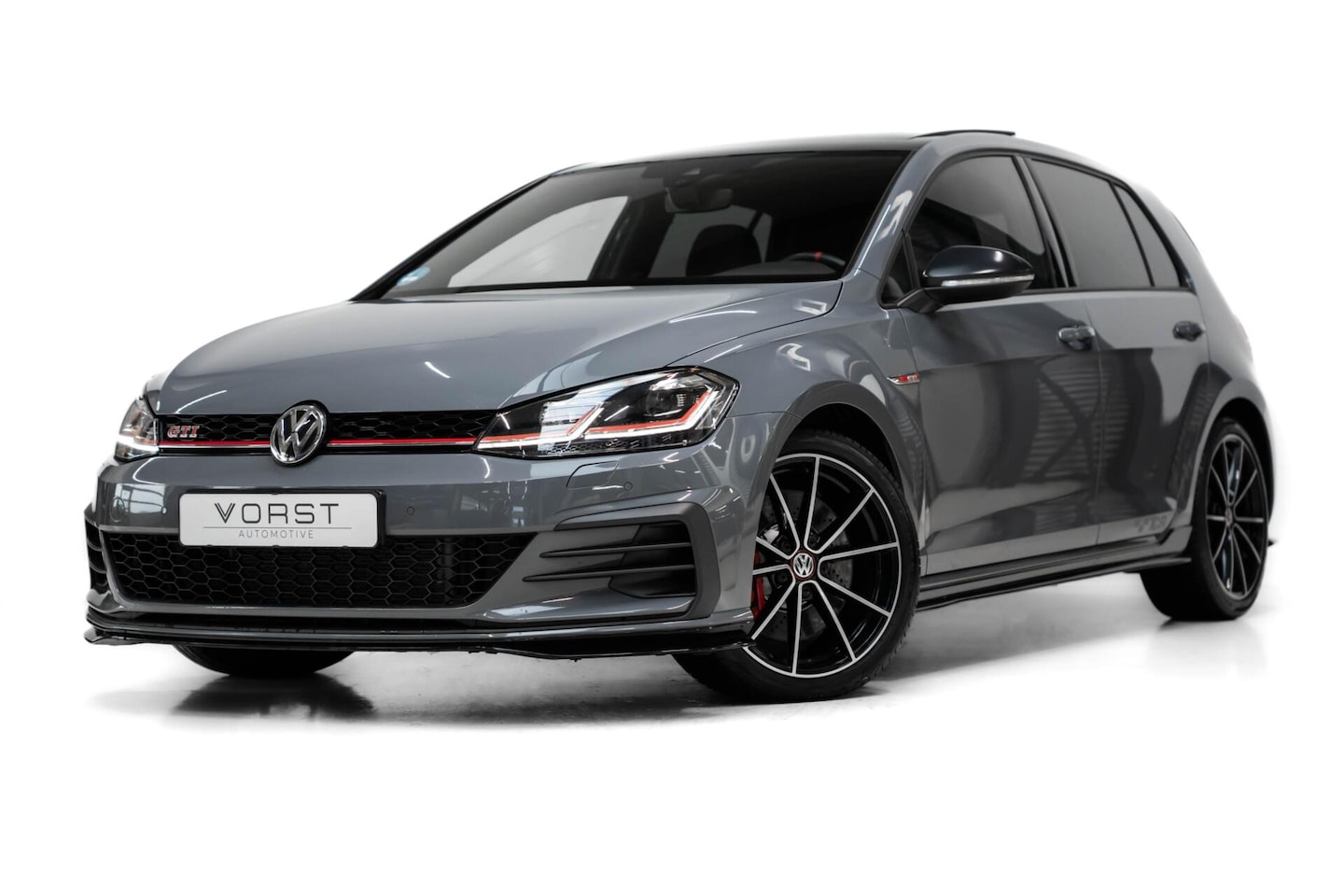 Volkswagen Golf - 2.0 TSI GTI TCR Pano Dsg Akrapovic - AutoWereld.nl