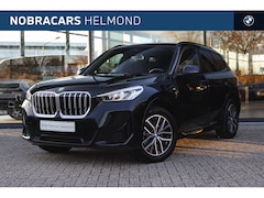 BMW X1 - xDrive25e M Sport Automaat / Trekhaak / Sportstoelen / Achteruitrijcamera / M Adaptief ond