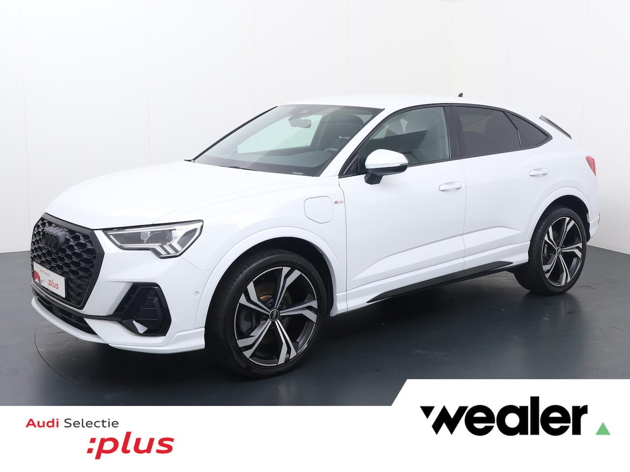 Audi Q3 Sportback - 45 TFSI e S Edition | 245 PK | SoH 91% | Adaptive cruise control | Navigatiesysteem | Voor - AutoWereld.nl
