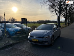 Volkswagen Golf - 1.5 eTSI R-Line-BOMVOL, AIRCO, CRUISE, STOELMASSAGE, STOELVERWARMING, NAVI, SCHUIf/KANTELD