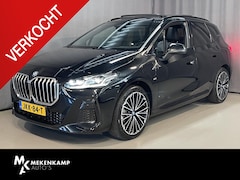 BMW 2-serie Active Tourer - 225e xDrive M Sport 19"/Leder/Panoramadak/Stoel + stuurverwarming/Harman Kardon/360 camera