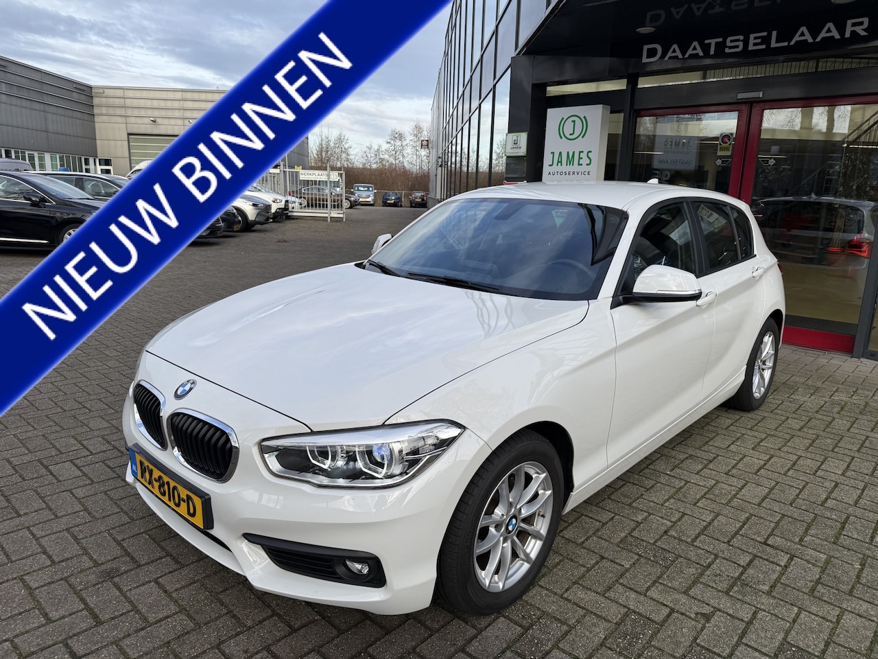 BMW 1-serie - 118i Executive Automaat Navi - AutoWereld.nl