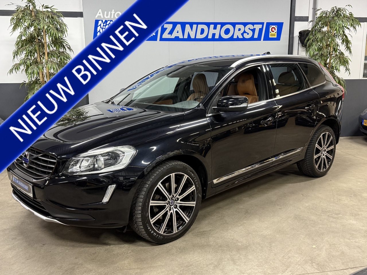 Volvo XC60 - 2.0 T5 FWD Inscription // Leer // Stoel geheugen met verw. // Xenon // - AutoWereld.nl