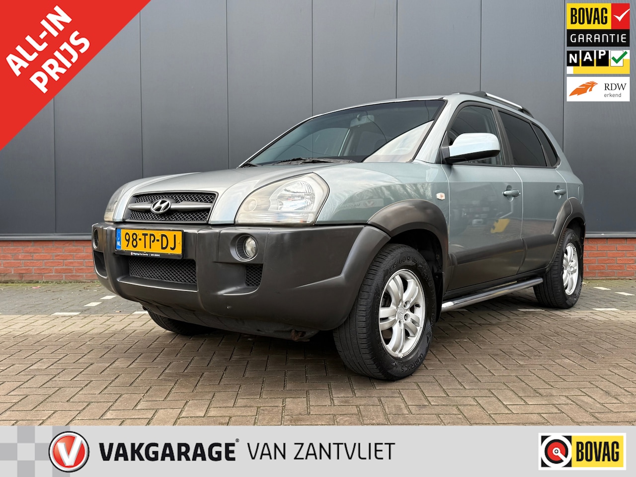 Hyundai Tucson - 2.0i Style 2.0i Style (Eerste eigenaar|12 mnd BOVAG-garantie) - AutoWereld.nl