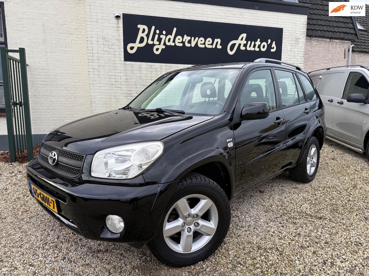 Toyota RAV4 - 2.0-16V VVT-i Sol 4WD Clima | Navi | Trekhaak | All Season Banden | Cruise | 4X4 - AutoWereld.nl