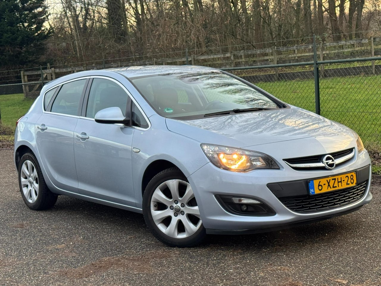 Opel Astra - 1.4 Turbo Blitz /Navi/NAP/ - AutoWereld.nl