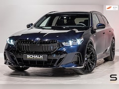 BMW 5-serie Touring - 520i|M-sport|Fisc€70.000|H&K|Pano|E-haak