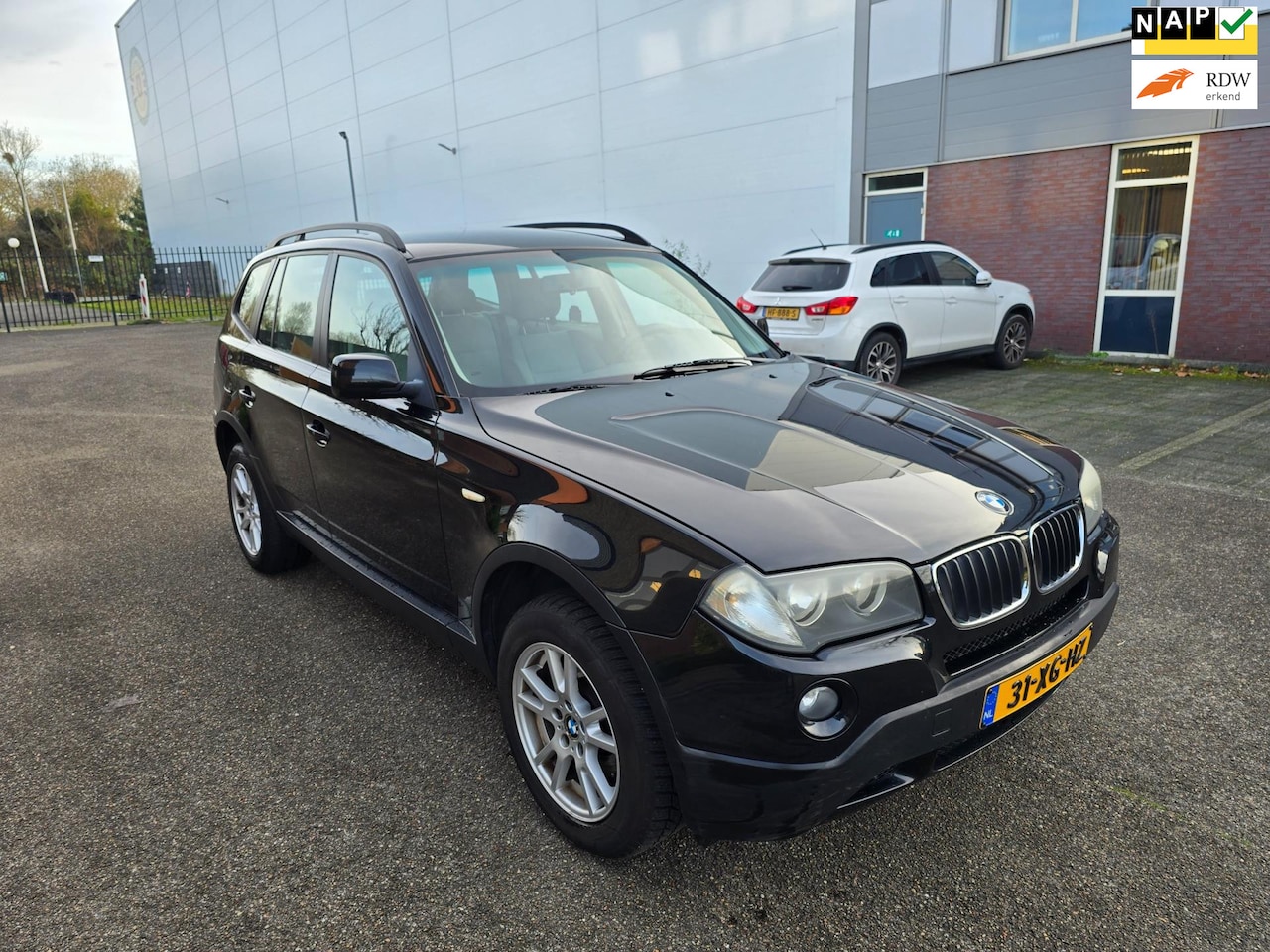 BMW X3 - 2.0i Business Line Airco Boekjes Nap Navi - AutoWereld.nl