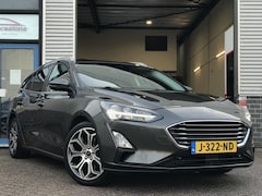Ford Focus Wagon - 1.0 EcoBoost Titanium|Automaat|Carplay|Camera|Keyless|LM 18''inch