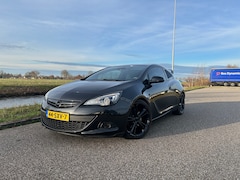 Opel Astra GTC - 1.6 Turbo Sport Trekhaak / LEDER AGR / AFL / 20 inch / OPC spoiler
