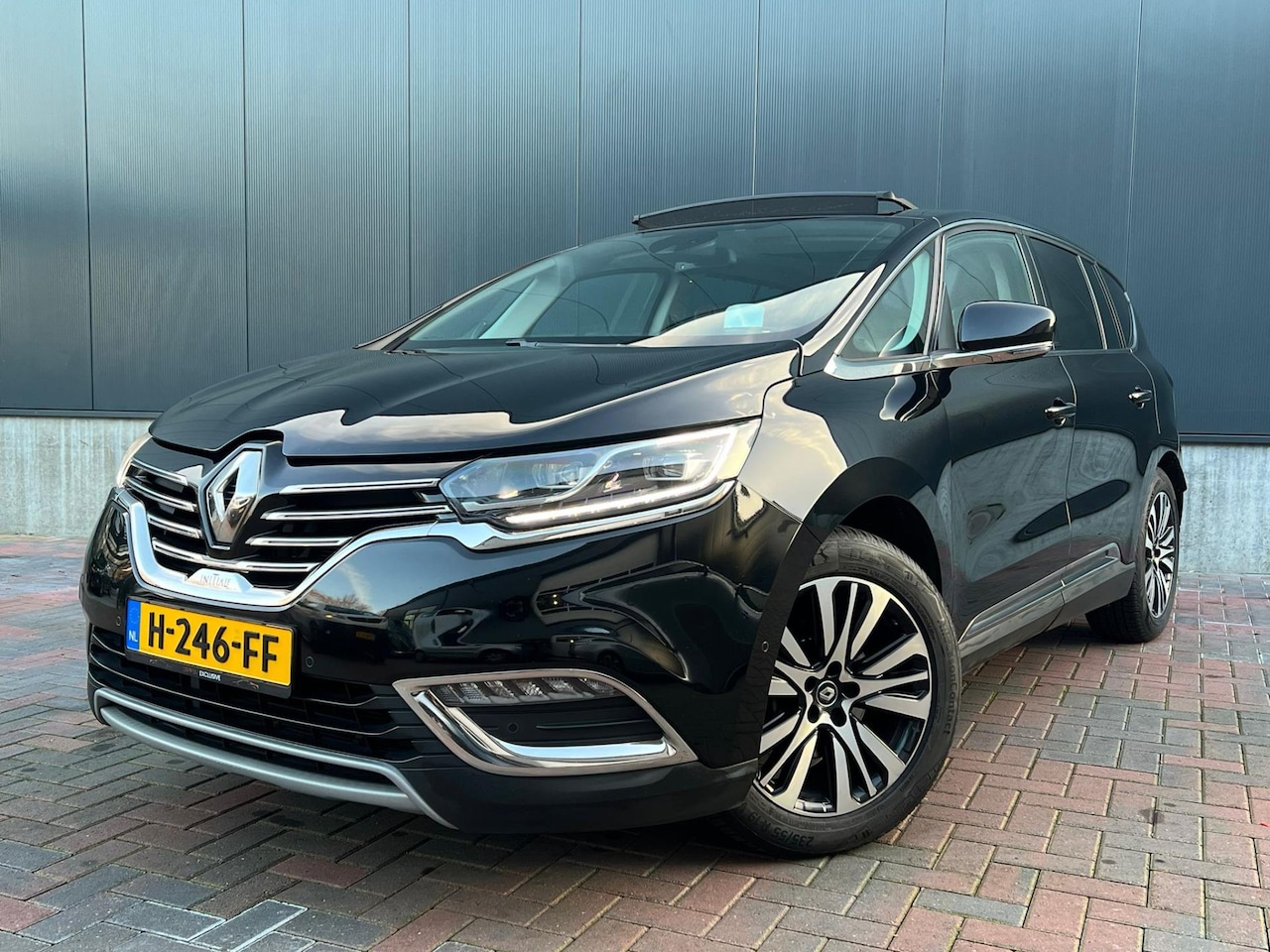 Renault Espace - 1.6 TCe Initiale Paris 7p. * Pano * Cruise * Leer * Climate * - AutoWereld.nl