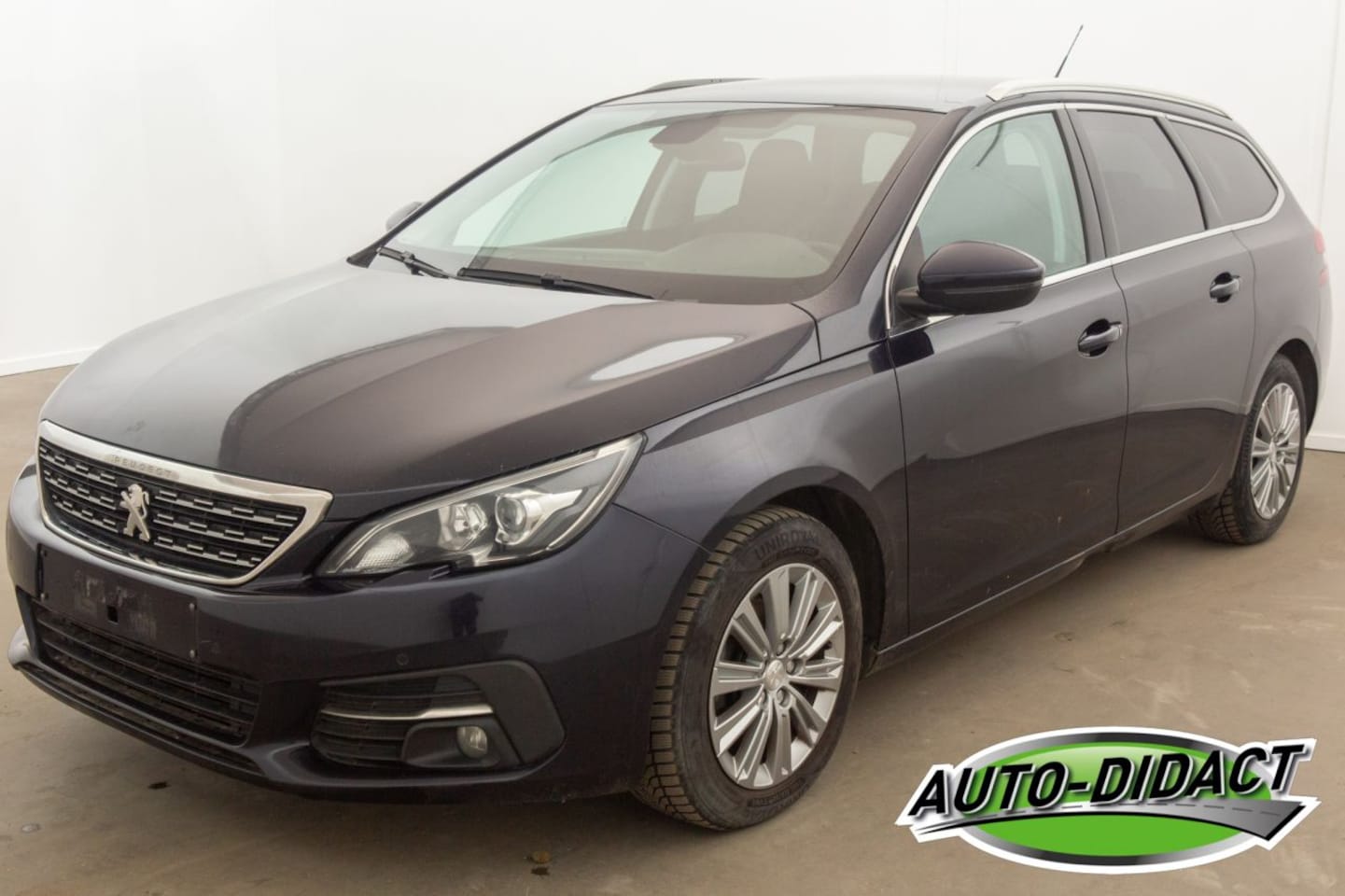 Peugeot 308 - 1.6 BlueHDi Clima Navi Camera Feline - AutoWereld.nl