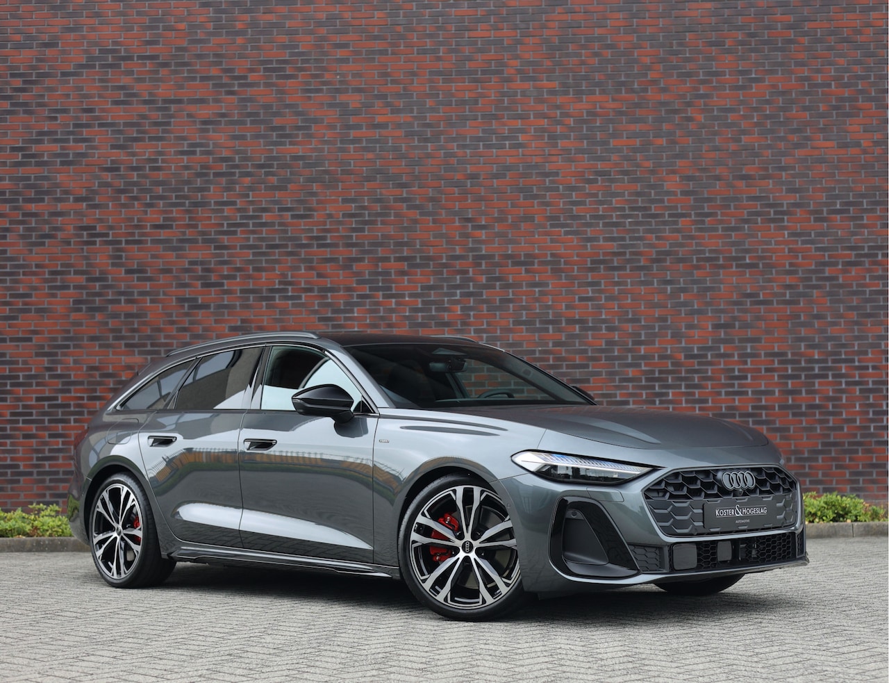 Audi A5 Avant - 2.0 e-hybrid Quattro | Pass.Disp - HUD - Pano - AutoWereld.nl