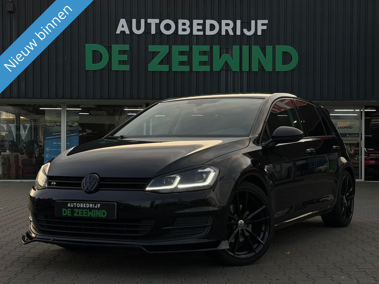 Volkswagen Golf - 1.2 TSI Easyline|R-Lone|Led lampen|Rijklaar - AutoWereld.nl