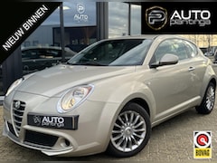 Alfa Romeo MiTo - 1.4 Distinctive 105PK | 2e Eigenaar | NL AUTO | Climate Control | Cruise Control | Lichtme