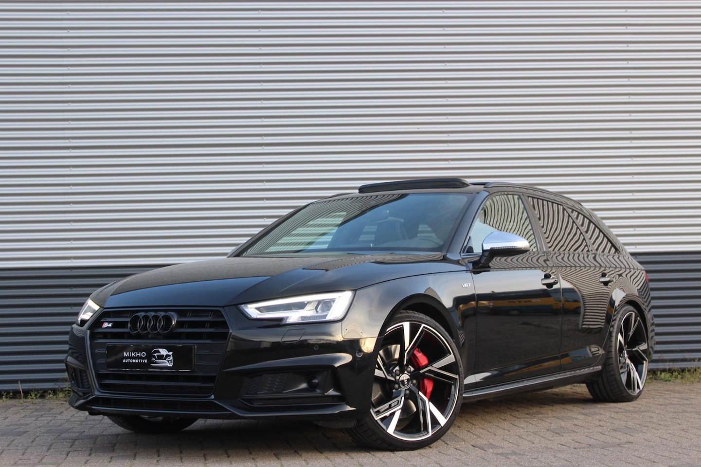 Audi A4 Avant - 3.0 TFSI S4 quattro | Pano | RS Zetels | Massage stoelen | Camera | Bang & Olufsen | NAP | - AutoWereld.nl
