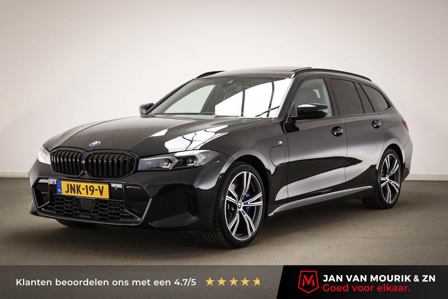 BMW 3-serie Touring - 330e M-Sport | COMFORT / INNOVATION / TRAVEL- PACK | PANORAMADAK | DAB | APPLE | CAMERA - AutoWereld.nl