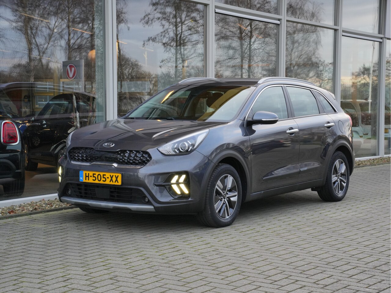 Kia Niro - 1.6 GDi Hybrid DynamicLine | Navigatie | Adaptive Cruise | DAB | Climate Control - AutoWereld.nl