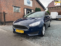 Ford Focus Wagon - 1.0 Trend ( Airco + Navigatie + Cruise controle + Trekhaak )