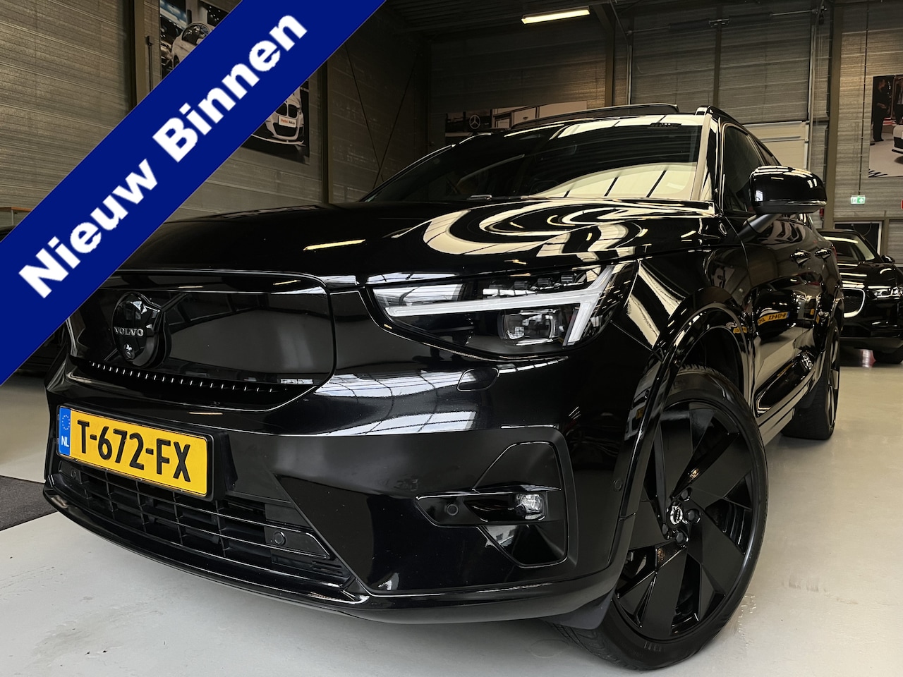 Volvo XC40 - Recharge Ultimate 70 kWh Pano, Harman kardon, E trekhaak - AutoWereld.nl
