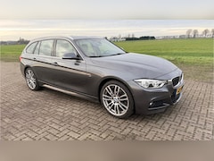 BMW 3-serie Touring - 330i xDrive M Sport Panoramadak / Volledig dealer onderhouden