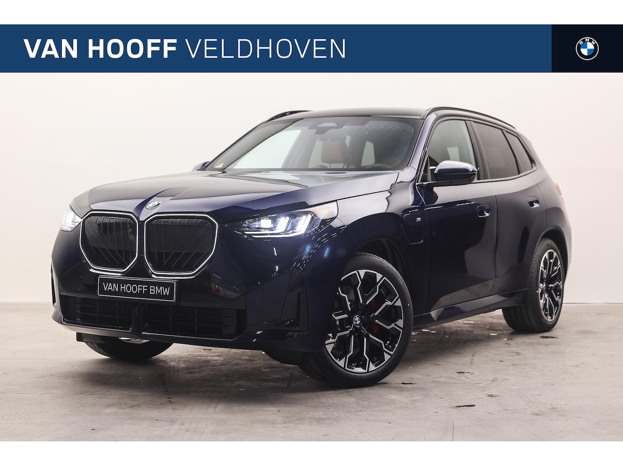 BMW X3 - 30e xDrive M Sport Automaat / Panoramadak / Trekhaak / Sportstoelen / Adaptieve LED / Park - AutoWereld.nl