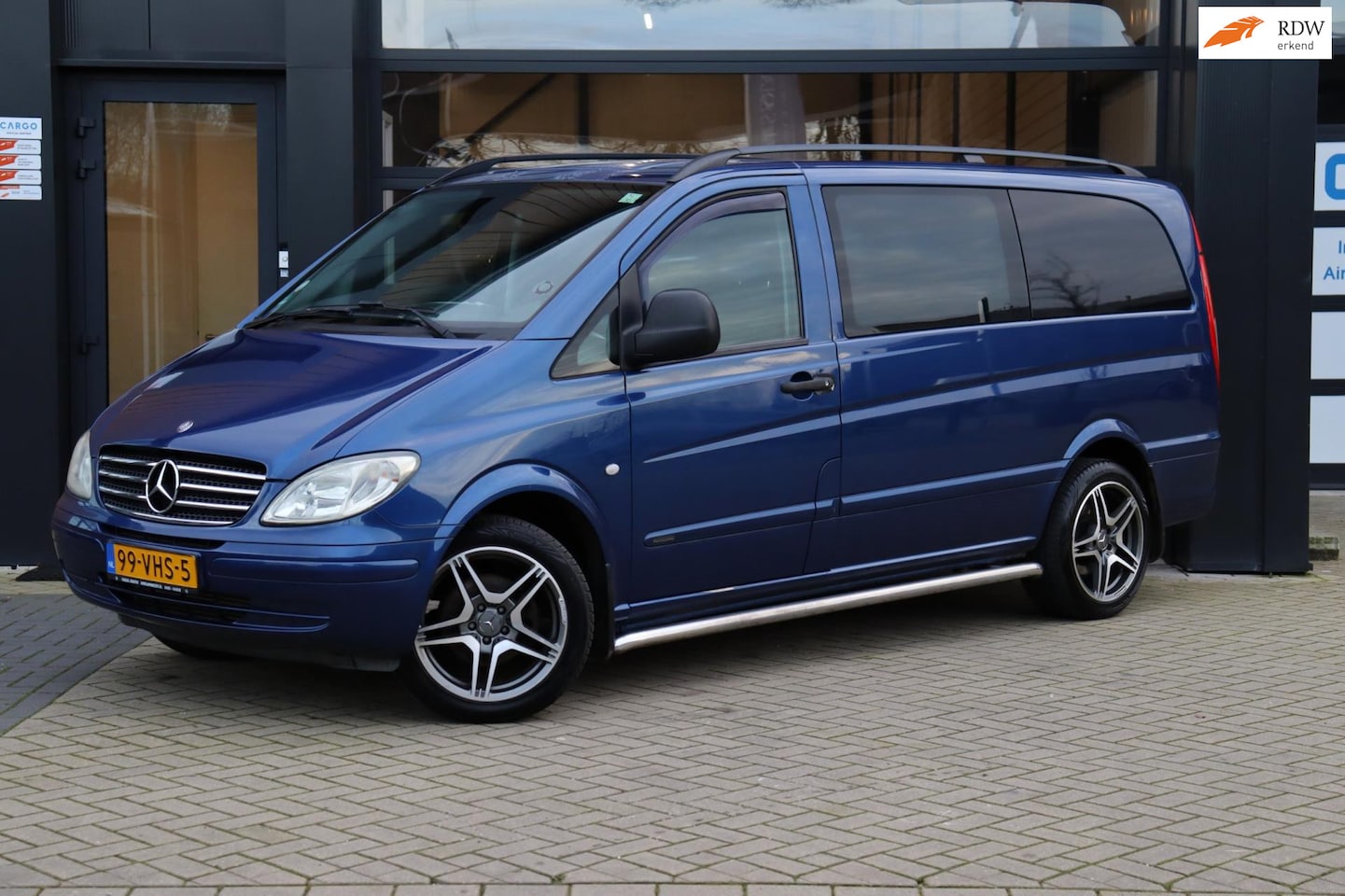 Mercedes-Benz Vito - 111 CDI 320 Lang DC luxe | Airco | Camera | 5 Zits | Cruise | Navi | Trekhaak - AutoWereld.nl