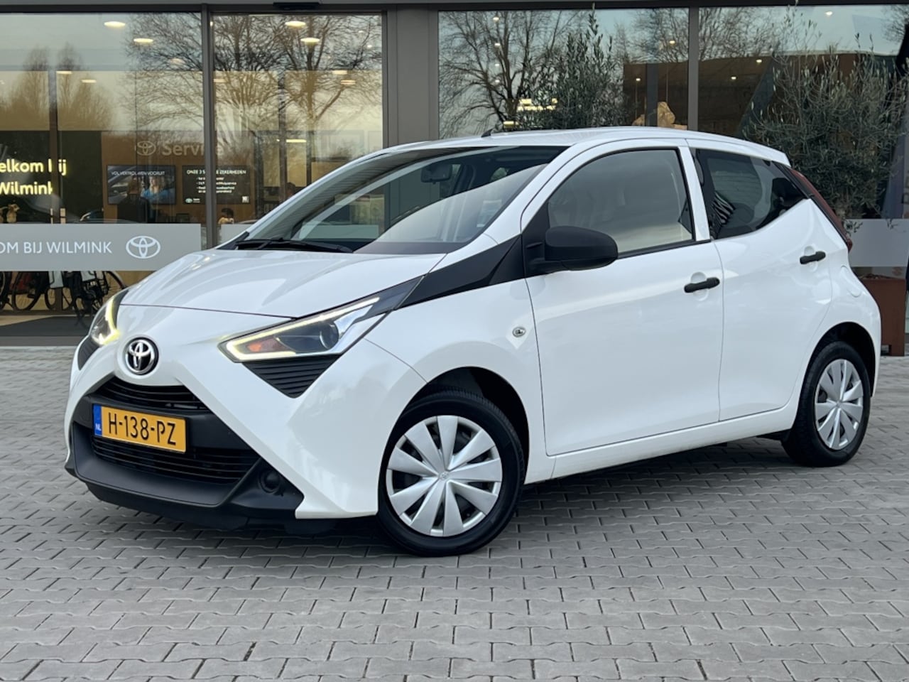 Toyota Aygo - 1.0 VVT-i x-fun | Bluetooth | Airco - AutoWereld.nl