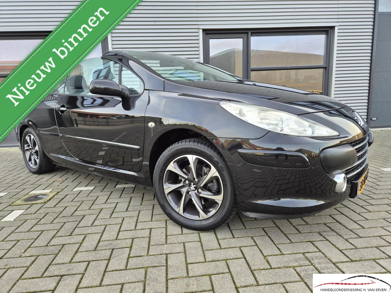 Peugeot 307 CC - 2.0-16V LEDER XENON 16" NAVI NAP - AutoWereld.nl