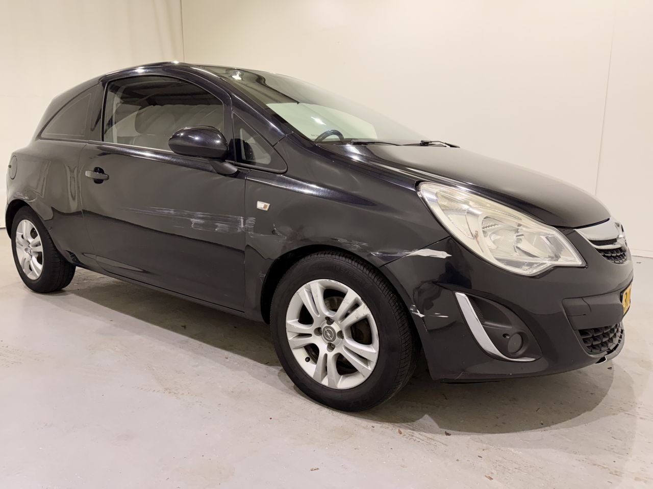 Opel Corsa - 1.3 CDTI Anniversry Edition Navi - AutoWereld.nl