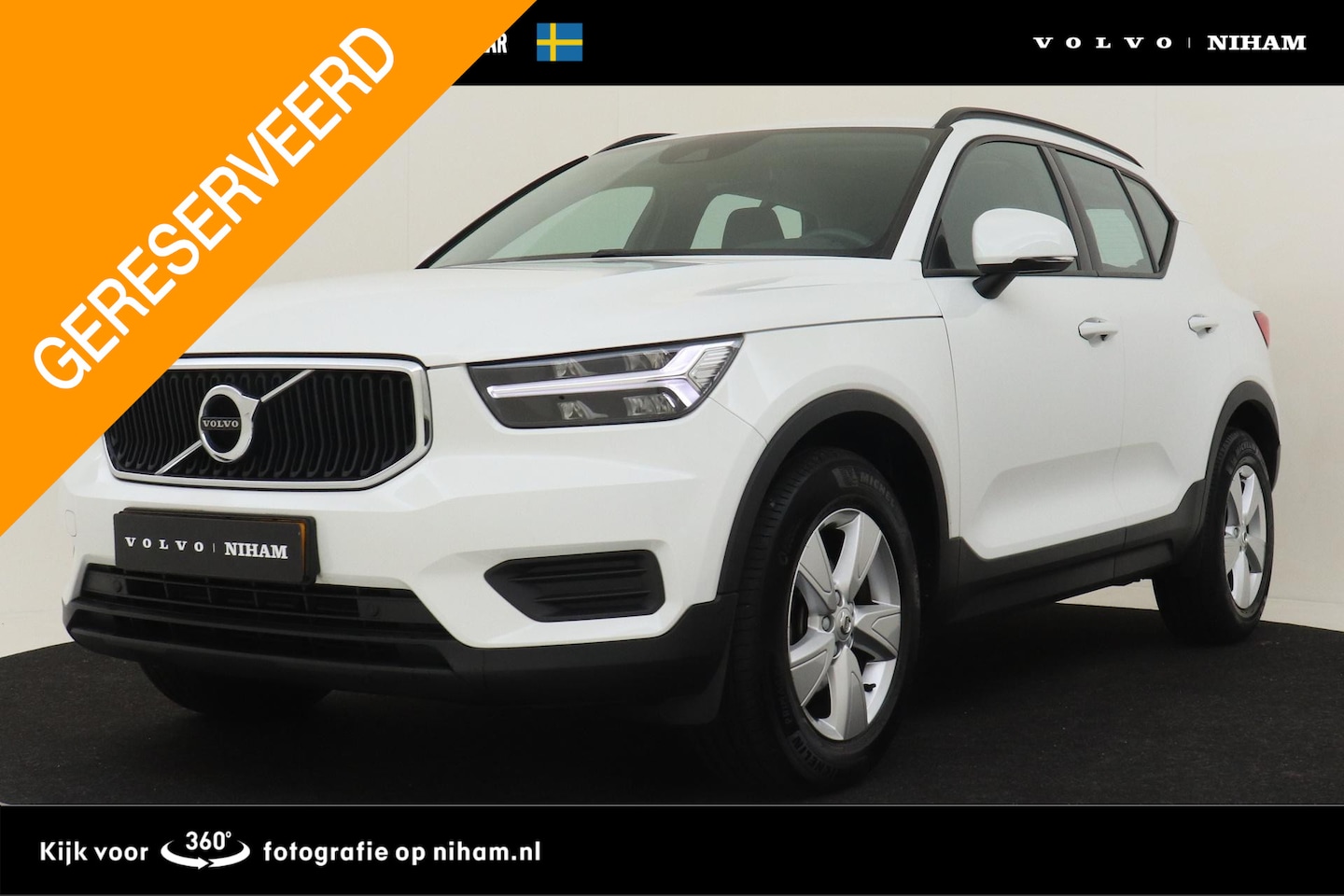 Volvo XC40 - T2 AUT. MOMENTUM CORE -NAVI|CARPLAY|CRUISE|ELEK.ACHTERKLEP|VERW.VOORRUIT|AUTOMAAT - AutoWereld.nl