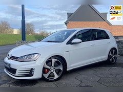 Volkswagen Golf - 2.0 TSI GTI Performance Executive/ Cam/ Prem. Audio/ DAB/ Privacy/ NAP