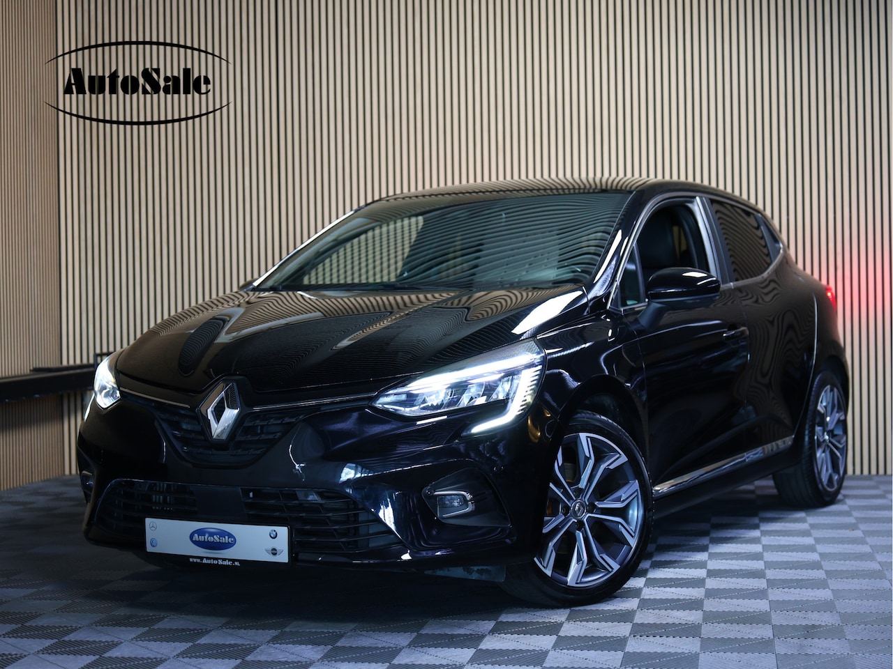 Renault Clio - 1.3 TCe Intens AUTOMAAT NAVI CARPLAY CAMERA PDC '20 - AutoWereld.nl