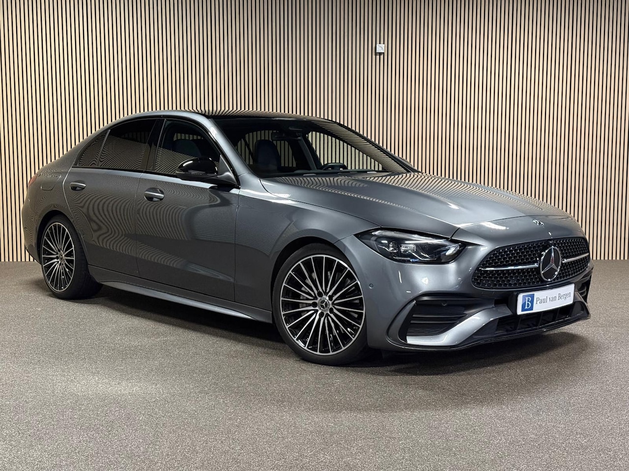 Mercedes-Benz C-klasse - 180 AMG STYLING-PANORAMA-NIGHT-DODEHOEK-CAMERA-COMPLEET - AutoWereld.nl