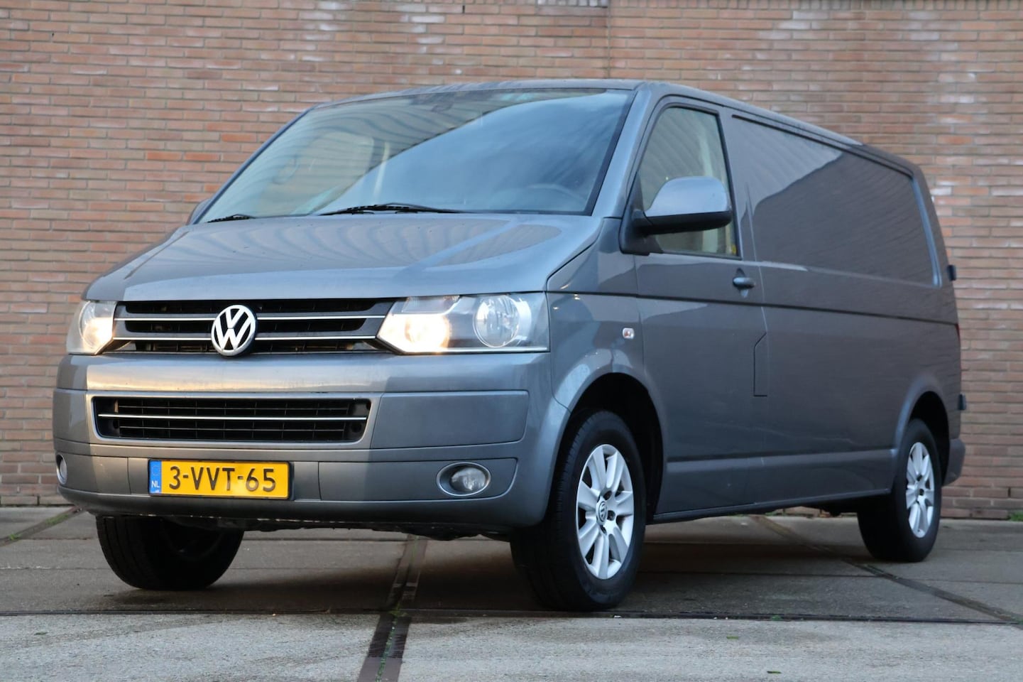 Volkswagen Transporter - 2.0 TDI L2H1 DC Budgetline| AUTOMAAT| - AutoWereld.nl