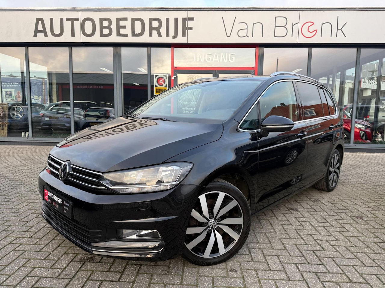 Volkswagen Touran - 1.4 TSI Highline 7P. | Pano | Camera | Cruise - AutoWereld.nl
