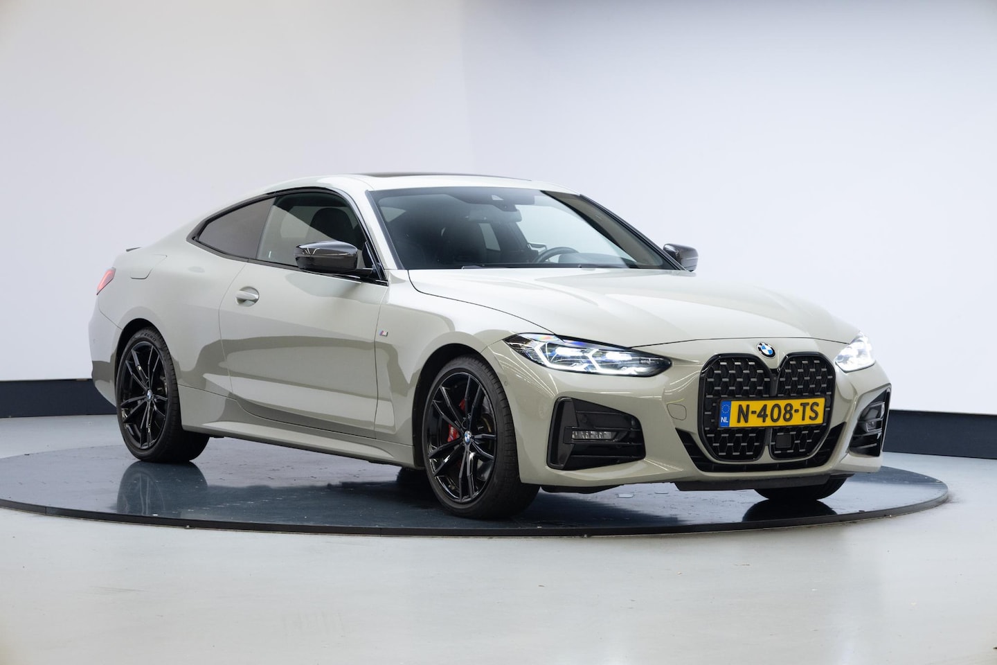BMW 4-serie Coupé - 430i xDrive High Executive | M-Sport | Laser | 19 Inch | 360 | Head Up | Dak | H&K | - AutoWereld.nl