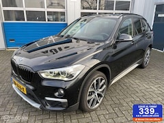 BMW X1 - sDrive20i OrangeEdition III Automaat-Pano-Leer-Camera