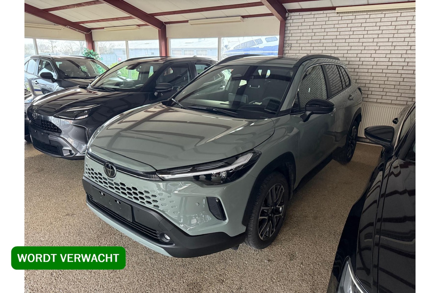 Toyota Corolla Cross - Hybrid 140 Dynamic |Navi|Carplay|PDC V+A|Dodehoek|Stoel en stuurverw.|E.a.klep| - AutoWereld.nl