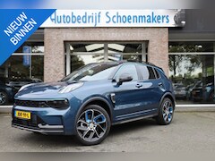 Lynk & Co 01 - 1.5 261PK 6.6 Kwh LADEN MY23 ZWARTE-HEMEL 360-CAMERA PANO/SCHUIF INFINITY ZWARTE-HEMEL DAB
