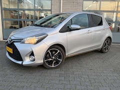 Toyota Yaris - 1.5 VVT-i Lease Bi-Tone|CAMERA|CLIMA|