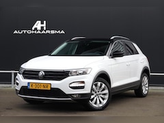 Volkswagen T-Roc - 1.0 TSI 110pk Style Business Virtual Cockpit Parkeersensoren Navigatie ACC CarPlay NL-Auto
