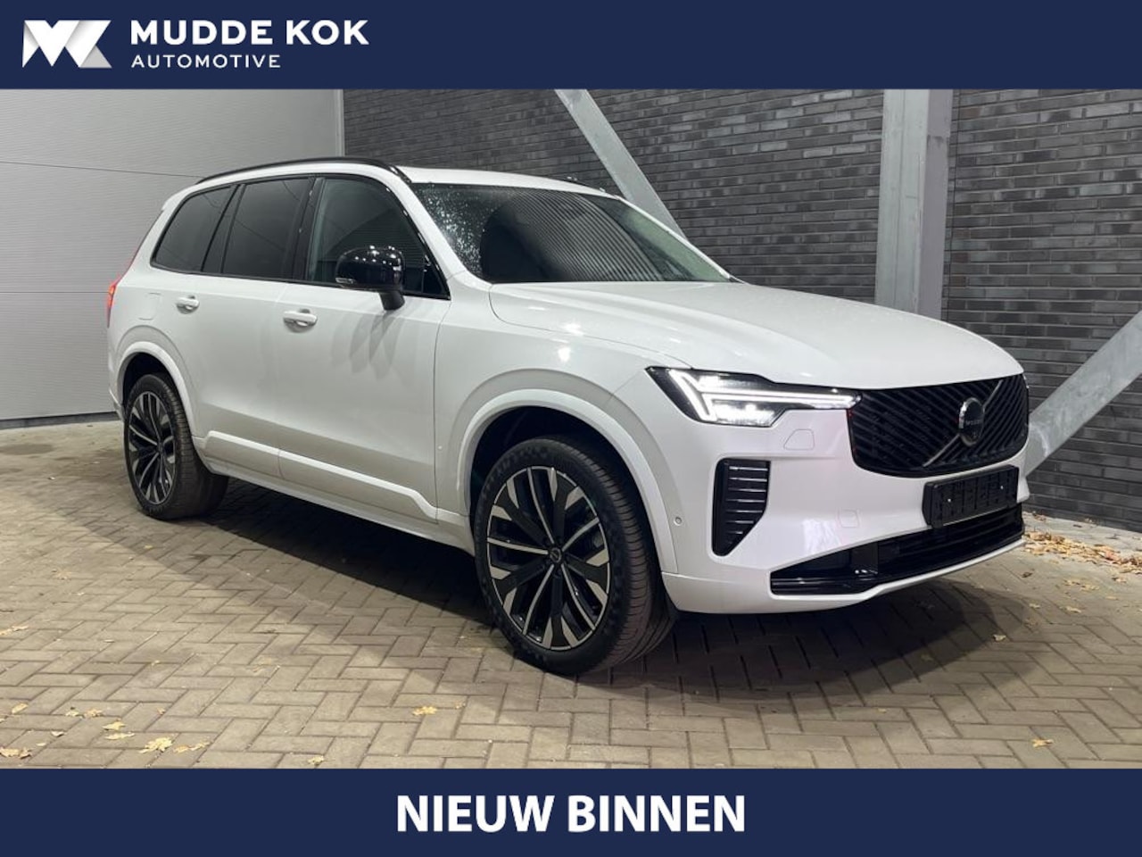Volvo XC90 - 2.0 T8 Plug-in hybrid AWD Plus Dark | FACELIFT | Panoramadak | Head-Up | 360 Camera | Stoe - AutoWereld.nl