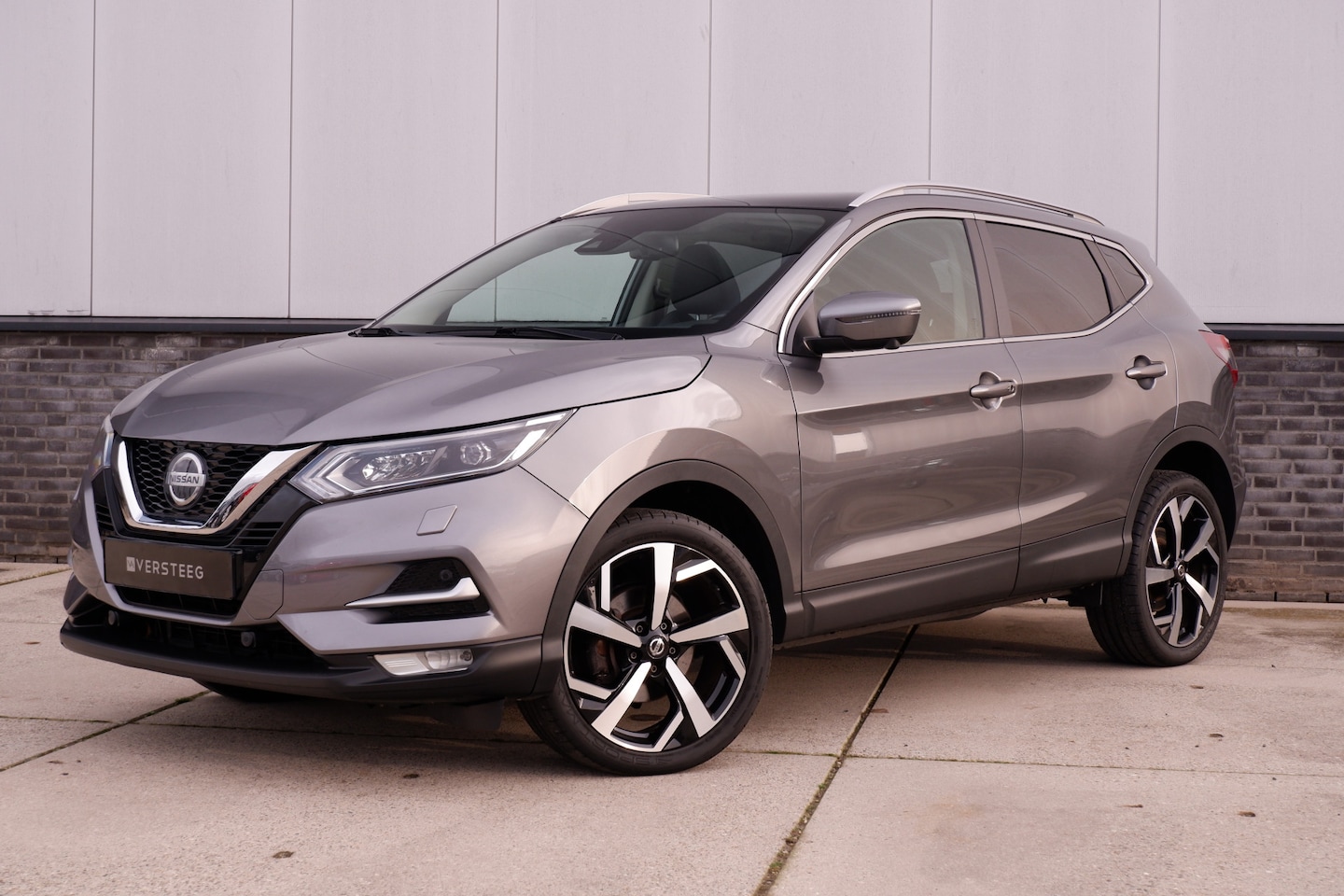 Nissan Qashqai - 1.3 DIG-T Tekna | Pano-Dak | Trekhaak | Bose | Navi | Camera | Climate - AutoWereld.nl